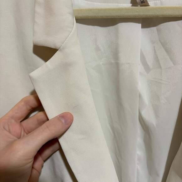 Cinq a Sept Khloe Crepe 3/4-Sleeve Blazer White - Picture 8 of 16